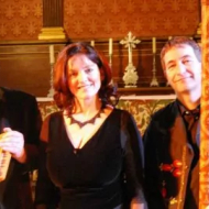 LOVÁSZ IRÉN ADVENTI ÉGI HANG KONCERTJE A LONDONI COVENT GARDENBEN 2012.