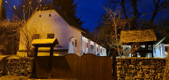 FELLEGAJTÓ NYITOGATÓ VÉRTESKOZMÁN