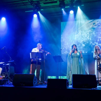 ALMA, FÁJA KONCERT FOTÓI - Galéria