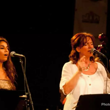 16.FOLK HOLIDAYS 3 VOICES  CZ ( NAMEST NAD OSLAVU, 2014.)