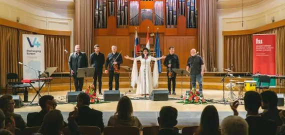 GYÖKEREK ÉS SZÁRNYAK / V4 KONCERT, LJUBLJANA