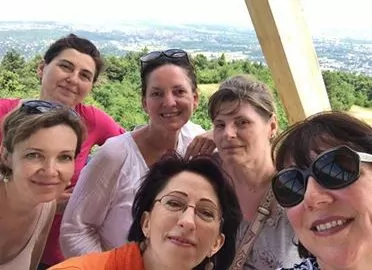 DALOLÓKÖR LOVÁSZ IRÉNNEL